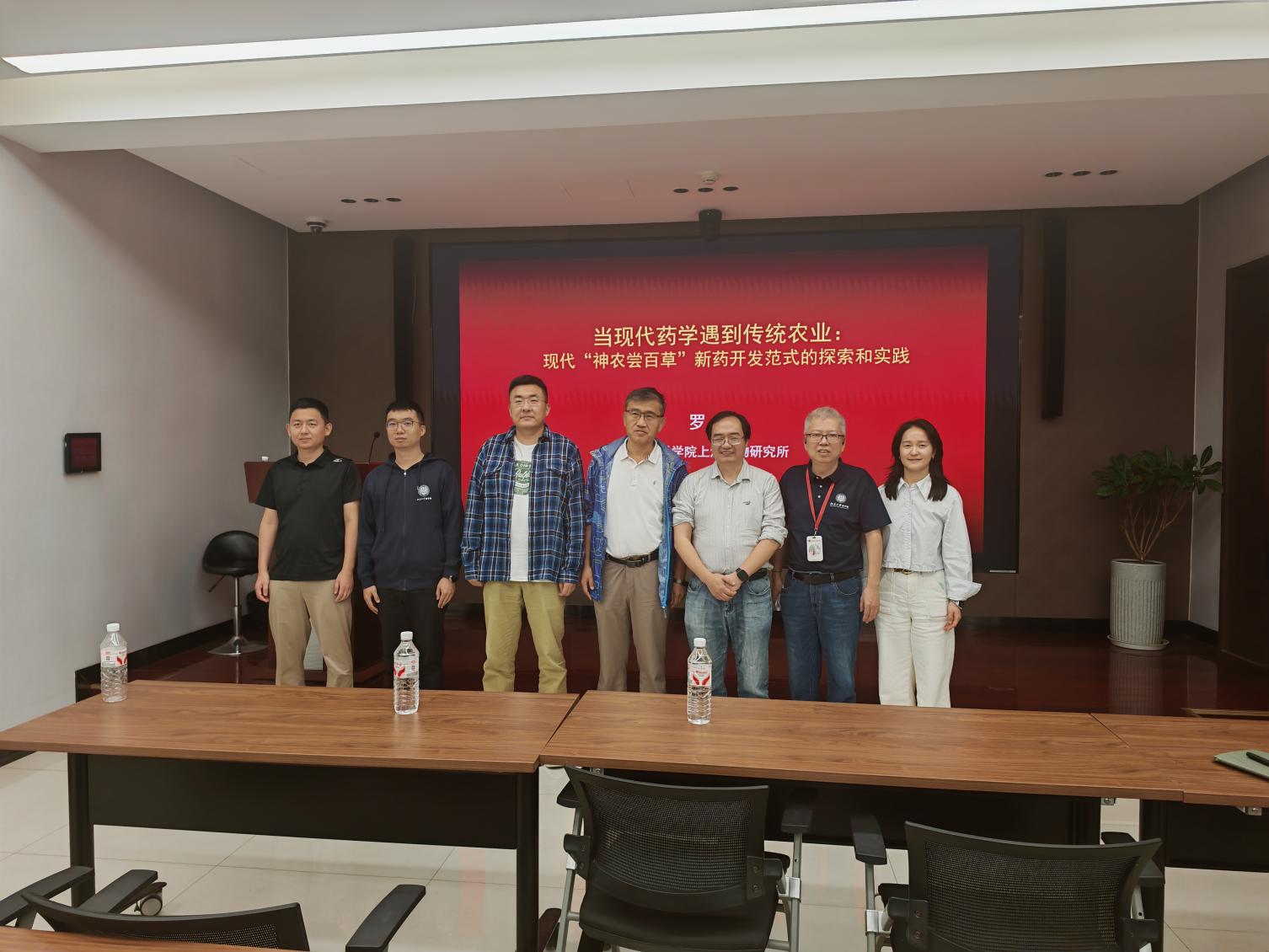 ce173421b3204dbb82e66c112b61bf73.jpg